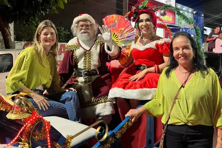 Parada de Natal abre oficialmente a programação do Natal Luz 2022